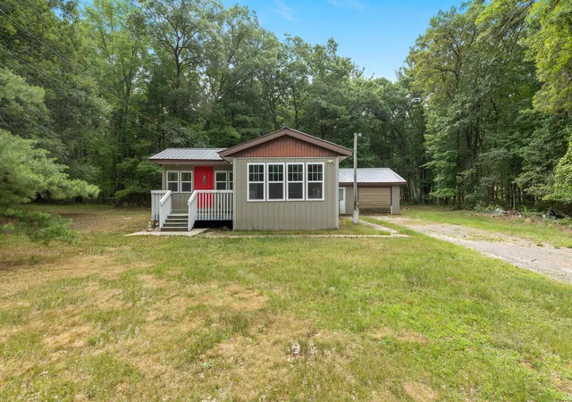 1st image of 6860 S Croton Hardy Dr, Newaygo, MI 49337 | MLS# 72026041628