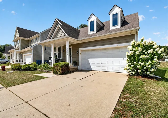 3rd image of 10415 Scarlet Oak Dr, Ypsilanti, MI 48198 | MLS# 81026041626