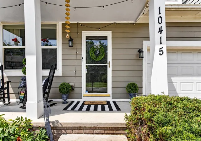4th image of 10415 Scarlet Oak Dr, Ypsilanti, MI 48198 | MLS# 81026041626