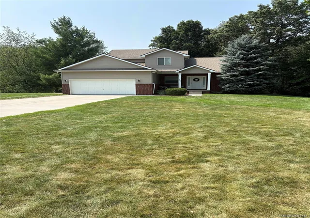 Photo 1 of Sale Pending at 501 Forest Hl Dr, Oxford, MI 48371 | MLS# 20261062850 | Listing updated on 2026-08-15