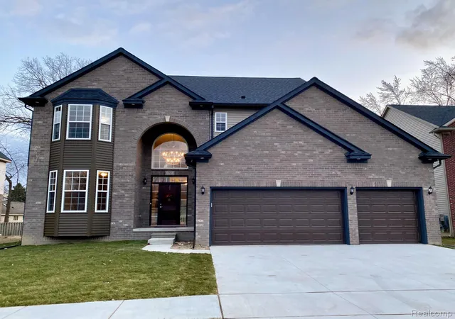 1st image of 72 Arthur Dr, Troy, MI 48083 | MLS# 20261062851