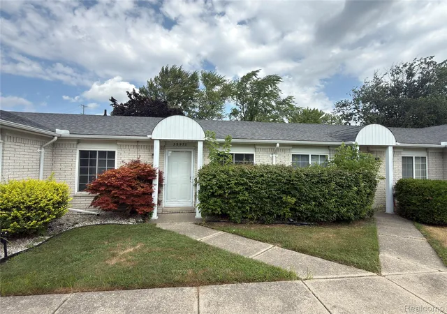 Photo 1 of Condo for sale at 32972 Maple Ln Cir, Warren, MI 48093 | MLS# 20261062859 | Listing updated on 2026-09-05