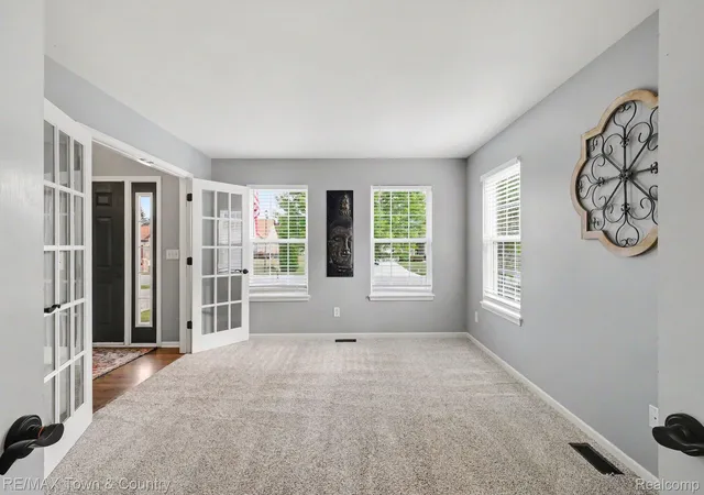 3rd image of 5048 Meadowbrook Ln, Flushing, MI 48433 | MLS# 20261062864