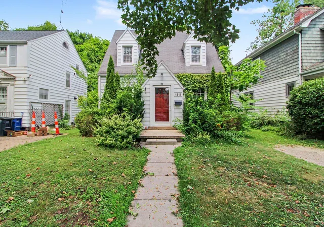 Photo 2 of Single family home for sale at 1111 Brooklyn Ave, Ann Arbor, MI 48104 | MLS# 81026041637 | Listing updated on 2026-08-23