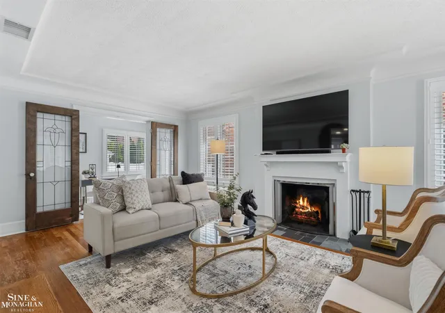 Photo 1 of Sale Pending at 234 Mckinley Ave, Grosse Pointe Farms, MI 48236 | MLS# 58050217950 | Listing updated on 2026-08-26