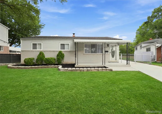 Photo 1 of Single family home for sale at 33687 Newport Dr, Sterling Heights, MI 48310 | MLS# 20261062884 | Listing updated on 2026-08-27