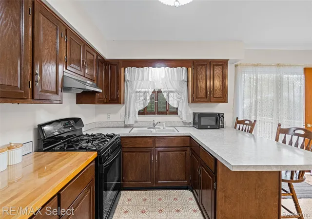 Photo 3 of Single family home for sale at 5184 Worchester Dr, Swartz Creek, MI 48473 | MLS# 20261062885 | Listing updated on 2026-09-02