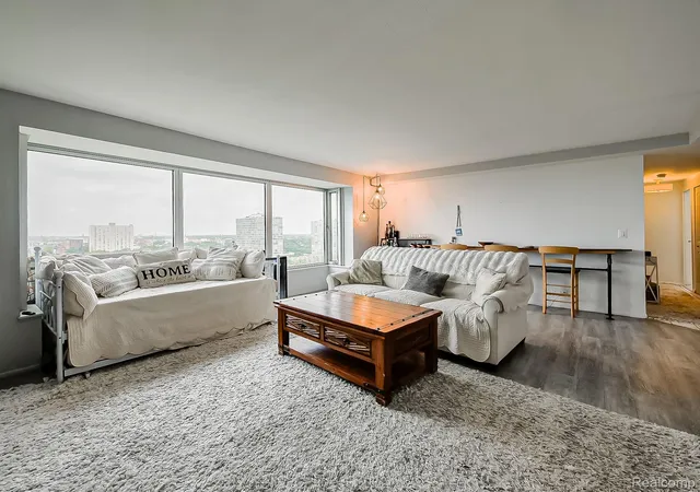 Photo 4 of Condo for sale at 1300 E Lafayette St #1309, Detroit, MI 48207 | MLS# 20261062895 | Listing updated on 2026-08-14