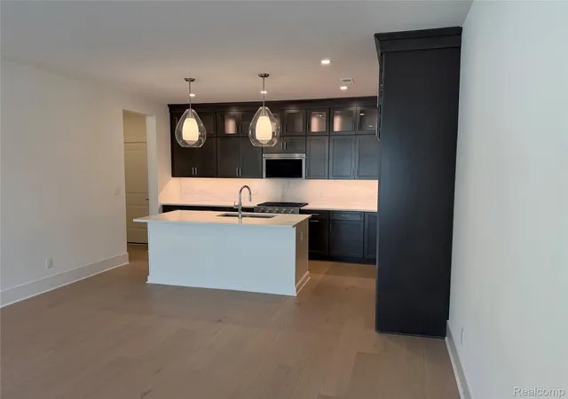 Photo 4 of Condo for sale at 405 S Center St #30, Northville, MI 48167 | MLS# 20261062901 | Listing updated on 2026-09-27
