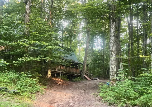 Photo 1 of Single family home for sale at 520 E Moorestown Rd, Lake City, MI 49651 | MLS# 78080072145 | Listing updated on 2026-08-25