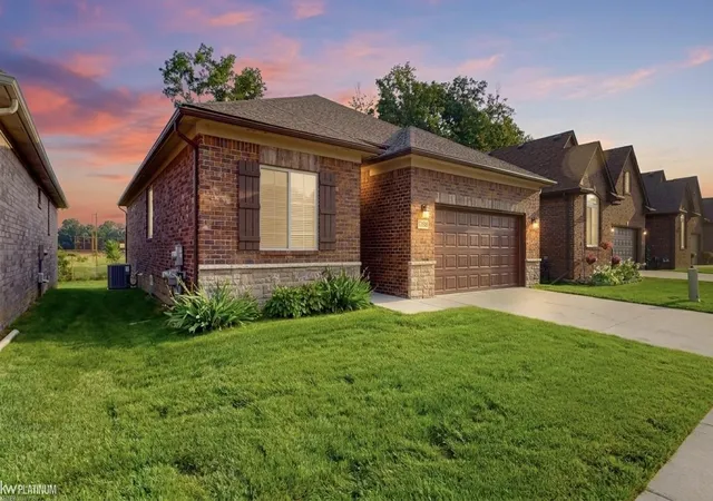 Photo 3 of Condo for sale at 15300 Eton Pointe Dr, Clinton Township, MI 48035 | MLS# 58050217953 | Listing updated on 2026-09-01