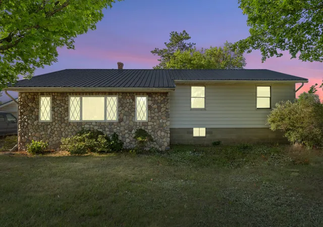 42nd image of 11825 Federal Rd, Morley, MI 49336 | MLS# 72026041653
