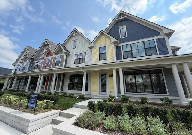 Listing Photo 2 - Condo for sale in building located at 407 S Ctr St, Northville, MI 48167 - Unit #29