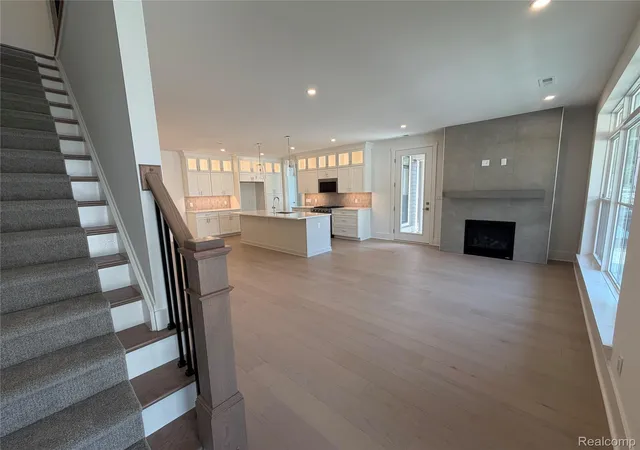 Listing Photo 3 - Condo for sale in building located at 407 S Ctr St, Northville, MI 48167 - Unit #29