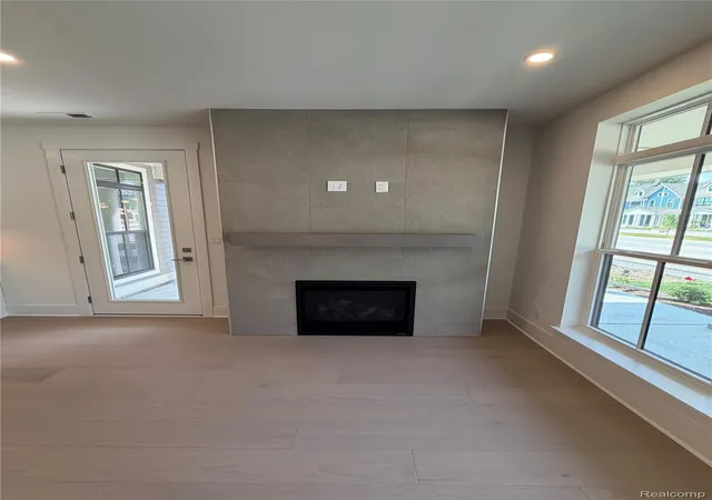 Listing Photo 4 - Condo for sale in building located at 407 S Ctr St, Northville, MI 48167 - Unit #29