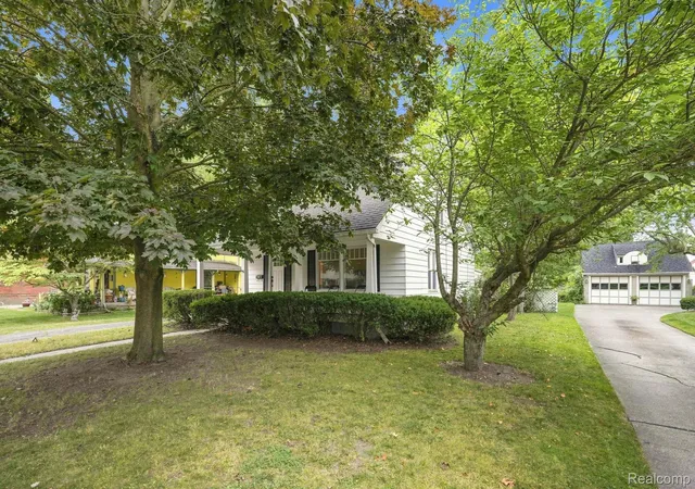 Photo 4 of Single family home for sale at 69655 Parker St, Richmond, MI 48062 | MLS# 20261062913 | Listing updated on 2026-08-14