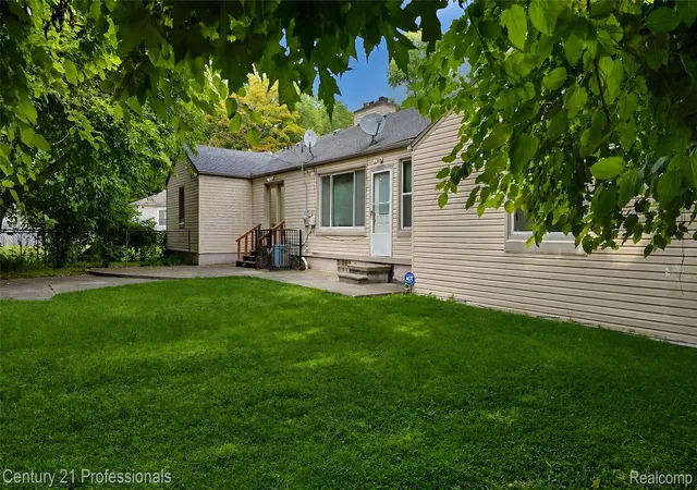 Photo 1 of Sale Pending at 18407 Garfield, Redford, MI 48240 | MLS# 20261062915 | Listing updated on 2026-08-26