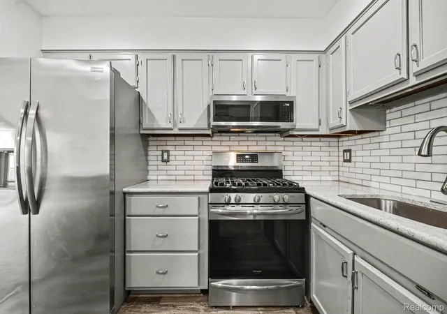 Photo 4 of Condo for sale at 41150 Southwind Dr, Canton, MI 48188 | MLS# 20261062924 | Listing updated on 2026-08-20