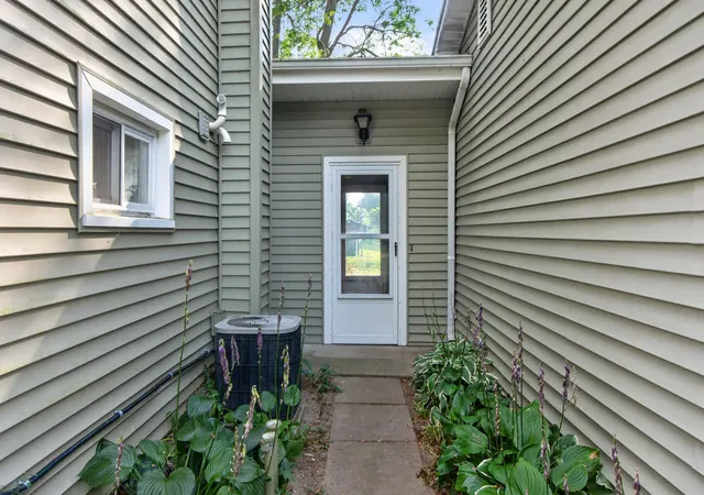 Photo 4 of Single family home for sale at 7890 Woodard Rd, Rives Junction, MI 49277 | MLS# 55026041666 | Listing updated on 2026-09-08