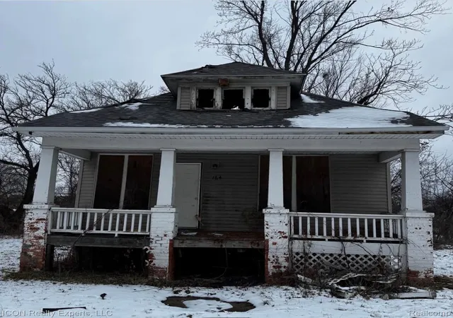 Photo 2 of Single family home for sale at 164 Grove St, Highland Park, MI 48203 | MLS# 20261062935 | Listing updated on 2026-08-15