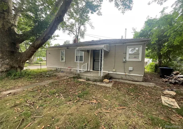 Photo 2 of Single family home for sale at 24055 Florence St, Detroit, MI 48219 | MLS# 20261062957 | Listing updated on 2026-10-12