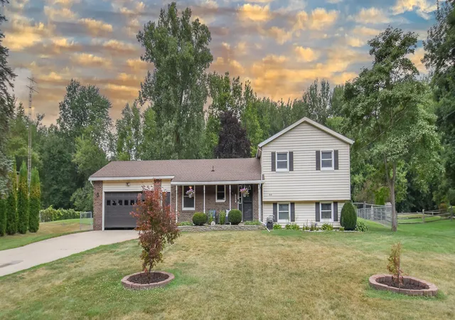 39th image of 536 Schaeffer Dr, Coldwater, MI 49036 | MLS# 62026041678
