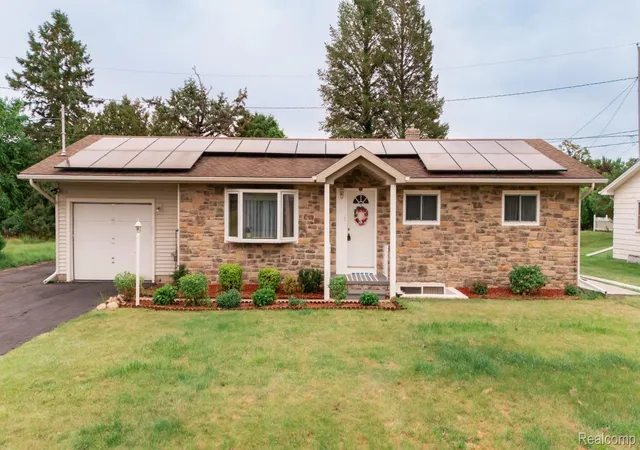 Photo 2 of Single family home for sale at 3882 Okemos Rd, Okemos, MI 48864 | MLS# 20261062976 | Listing updated on 2026-09-16