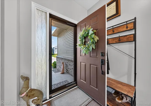 Photo 4 of Single family home for sale at 322 Hidden River E, Holly, MI 48442 | MLS# 20261062974 | Listing updated on 2026-09-19