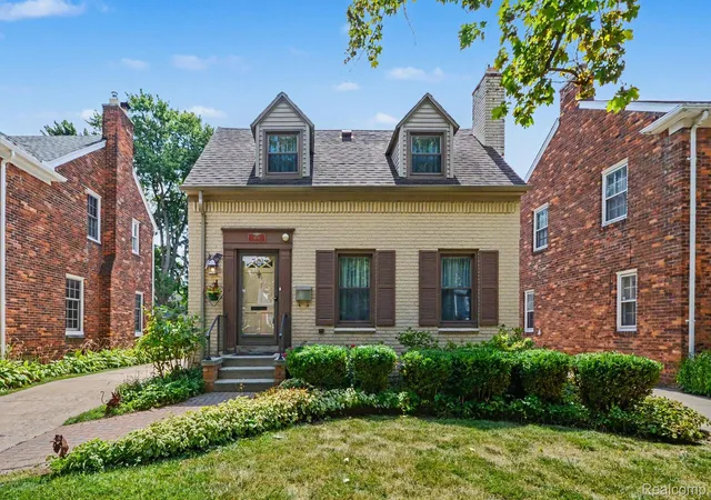 Photo 2 of Single family home for sale at 473 Calvin Ave, Grosse Pointe Farms, MI 48236 | MLS# 20261062979 | Listing updated on 2026-08-11