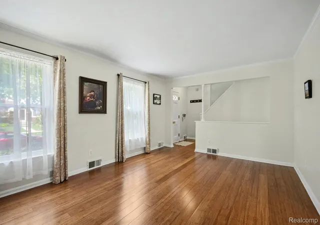 Photo 4 of Single family home for sale at 473 Calvin Ave, Grosse Pointe Farms, MI 48236 | MLS# 20261062979 | Listing updated on 2026-08-11