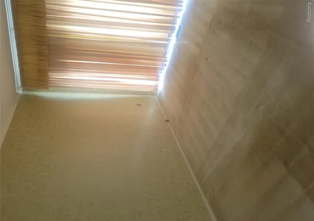Listing Photo 4 - Condo for sale in building located at 25191 Greenbrooke Dr, Southfield, MI 48033