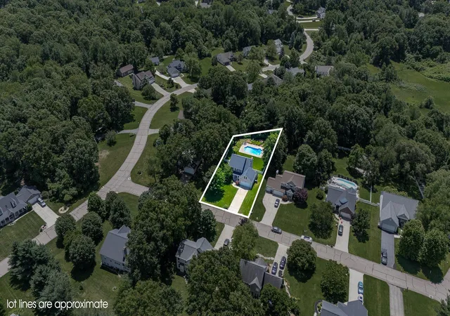 Photo 3 of Single family home for sale at 3560 Smithfield Way, Kalamazoo, MI 49009 | MLS# 66026041695 | Listing updated on 2026-08-10