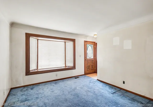 Photo 3 of Single family home for sale at 31370 Palomino Dr, Warren, MI 48093 | MLS# 20261063008 | Listing updated on 2026-09-18