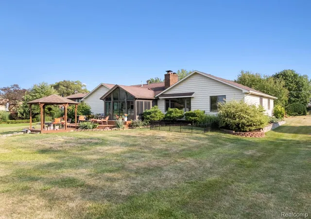 Photo 1 of Single family home for sale at 413 E Rolston Rd, Linden, MI 48451 | MLS# 20261063016 | Listing updated on 2026-09-06