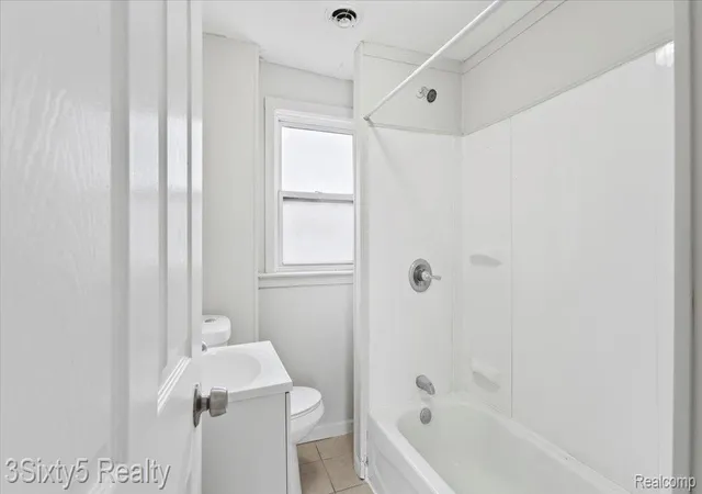 Photo 4 of Single family home for sale at 79 E Pleasant St, River Rouge, MI 48218 | MLS# 20261063044 | Listing updated on 2026-08-10
