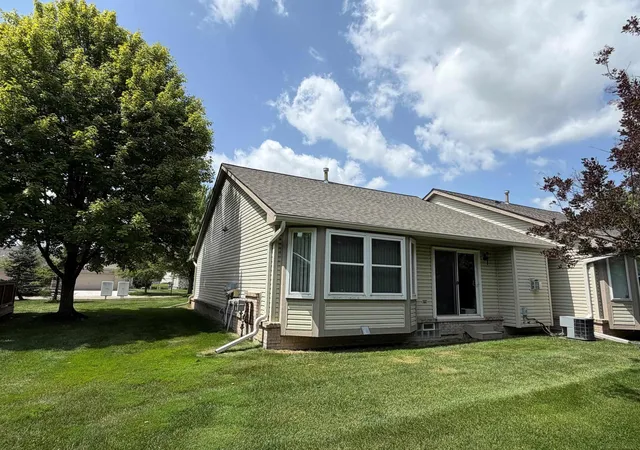 Photo 3 of Condo for sale at 12215 Noonan Ct, Utica, MI 48315 | MLS# 58050218002 | Listing updated on 2026-09-15