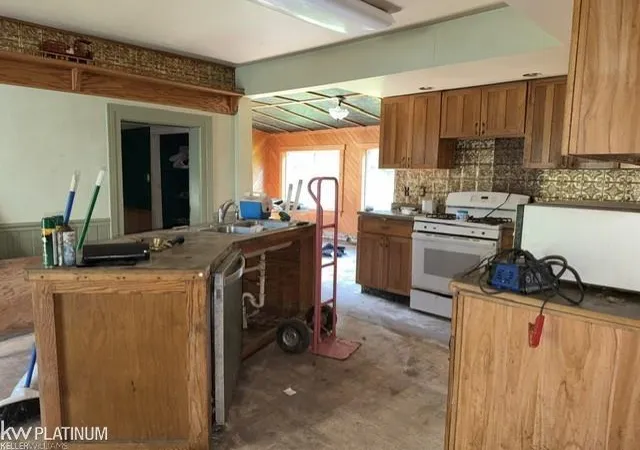 3rd image of 7882 Morrow Rd, Cottrellville, MI 48039 | MLS# 58050218003