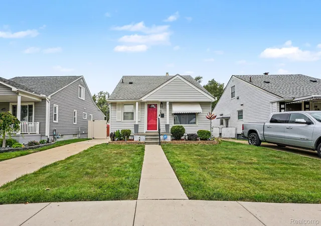 Photo 2 of Single family home for sale at 2090 Leblanc St, Lincoln Park, MI 48146 | MLS# 20261063070 | Listing updated on 2026-09-04