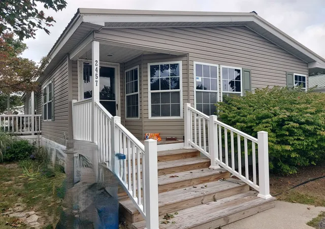Photo 2 of Single family home for sale at 2457 Friendship Dr, Traverse City, MI 49686 | MLS# 78080072167 | Listing updated on 2026-09-11