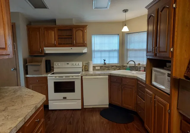 Photo 4 of Single family home for sale at 2457 Friendship Dr, Traverse City, MI 49686 | MLS# 78080072167 | Listing updated on 2026-10-05