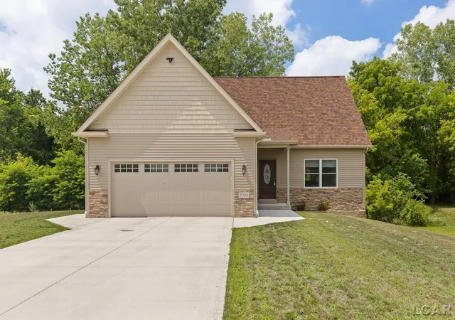 Photo 1 of Single family home for sale at 3326 Pender Ct, Adrian, MI 49221 | MLS# 56050218009 | Listing updated on 2026-08-10