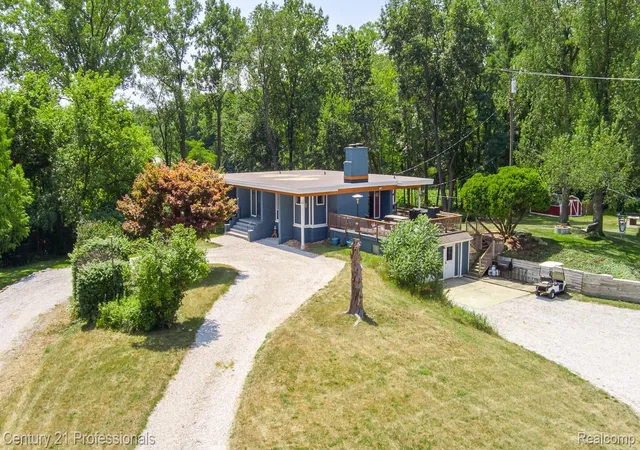 1st image of 9561 Ute Pointe Dr, Clarkston, MI 48346 | MLS# 20261063076