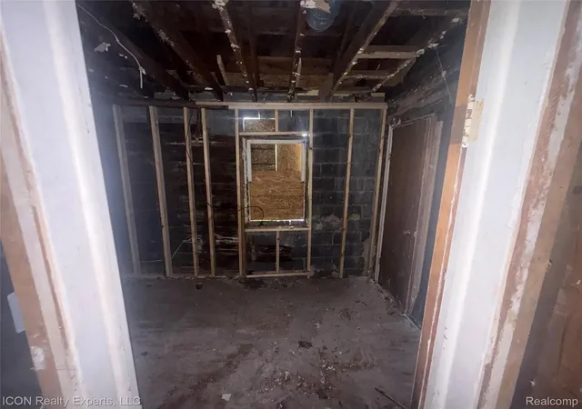 Photo 3 of Single family home for sale at 13924 Lumpkin St, Detroit, MI 48212 | MLS# 20261063077 | Listing updated on 2026-08-13