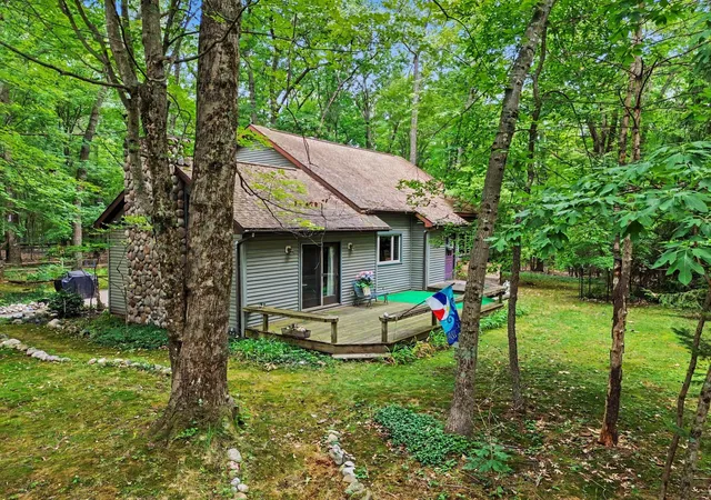 Photo 2 of Single family home for sale at 3995 Jay Rd, Whitehall, MI 49461 | MLS# 71026041722 | Listing updated on 2026-09-10