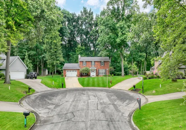 Photo 2 of Single family home for sale at 5168 W Bluestone St, Jackson, MI 49201 | MLS# 55026041720 | Listing updated on 2026-08-11