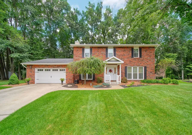 Photo 3 of Single family home for sale at 5168 W Bluestone St, Jackson, MI 49201 | MLS# 55026041720 | Listing updated on 2026-08-11
