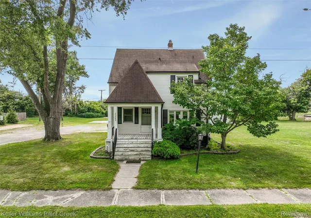 Photo 3 of Single family home for sale at 23880 Shook Rd, Clinton Township, MI 48035 | MLS# 20261063090 | Listing updated on 2026-08-31