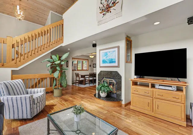 Photo 3 of Single family home for sale at 2335 Bluffton Ave, Muskegon, MI 49441 | MLS# 71026041727 | Listing updated on 2026-09-14