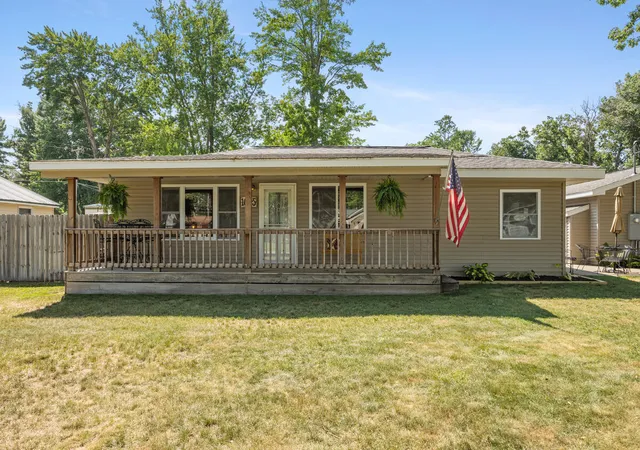 1st image of 1655 S Camp Ave, White Cloud, MI 49349 | MLS# 72026041729