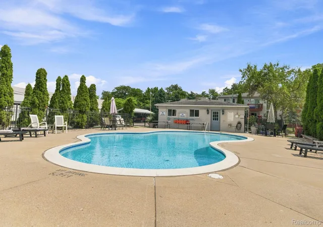 30th image of 1762 Fort St #27, Trenton, MI 48183 | MLS# 20261063111